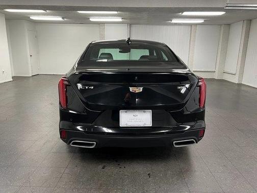 2023 Cadillac CT4 Premium Luxury