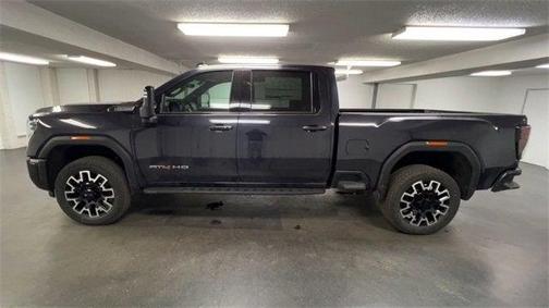 2025 GMC Sierra 2500 AT4