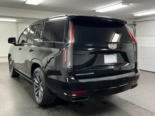 2023 Cadillac Escalade Sport Platinum