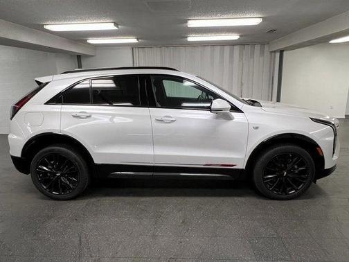 2025 Cadillac XT4 Sport