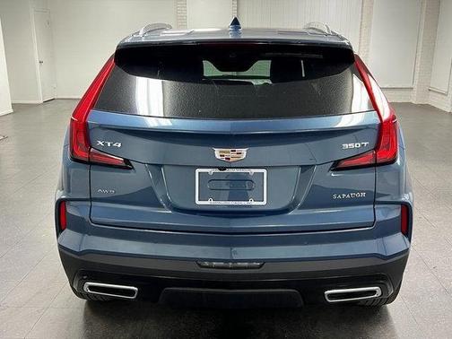 2025 Cadillac XT4 Premium Luxury