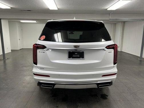 2025 Cadillac XT6 Premium Luxury AWD