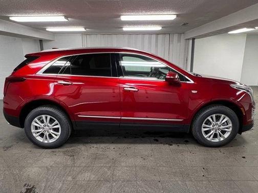 2025 Cadillac XT5 Luxury
