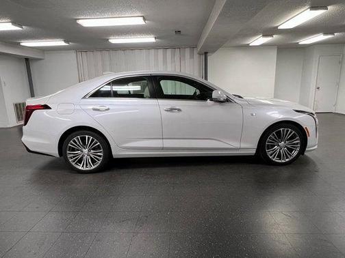 2024 Cadillac CT4 Premium Luxury