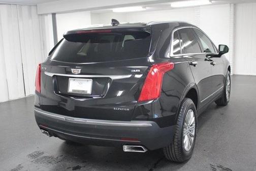 Photo 5 of 20 of 2019 Cadillac XT5 Luxury
