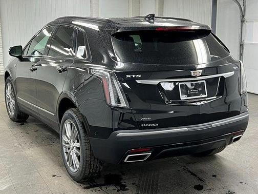 2025 Cadillac XT5 Sport