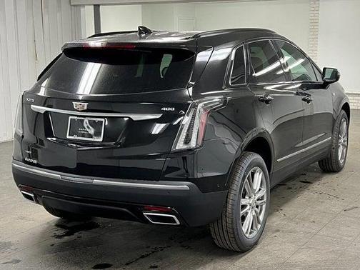 2025 Cadillac XT5 Sport