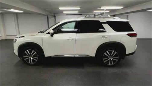 2023 Nissan Pathfinder Platinum 4WD