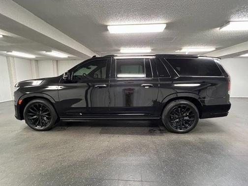 2023 Cadillac Escalade ESV Premium Luxury