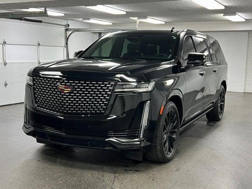 2023 Cadillac Escalade ESV Premium Luxury