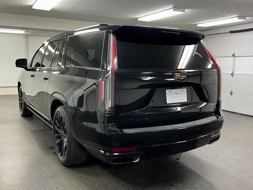 2023 Cadillac Escalade ESV Premium Luxury