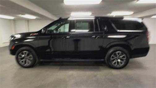 2021 Chevrolet Suburban 4WD Z71