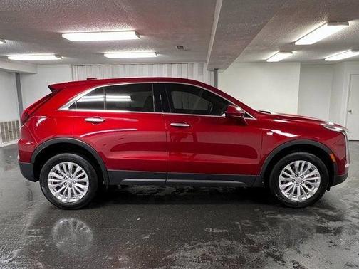 2024 Cadillac XT4 Luxury