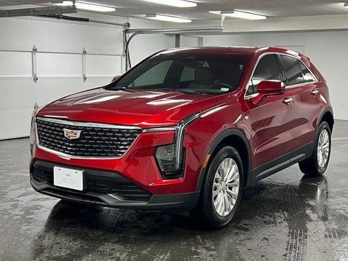 2024 Cadillac XT4 Luxury