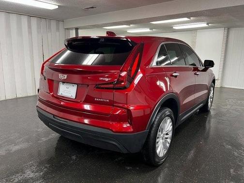 2024 Cadillac XT4 Luxury