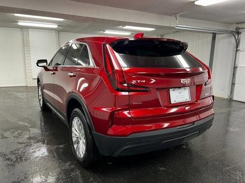 2024 Cadillac XT4 Luxury