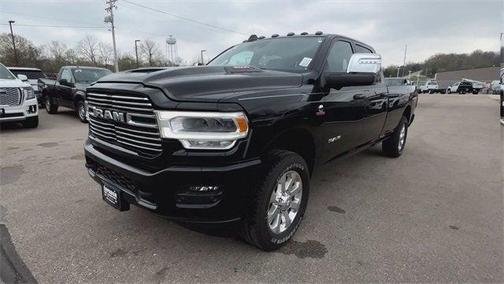 2024 RAM 3500 Laramie Crew Cab 4x4 8' Box