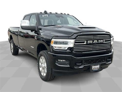 2024 RAM 3500 Laramie Crew Cab 4x4 8' Box