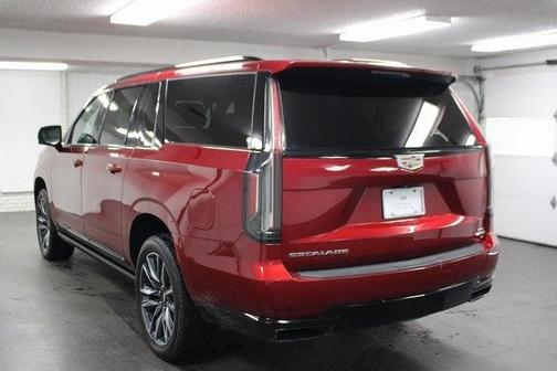 2023 Cadillac Escalade ESV Sport Platinum