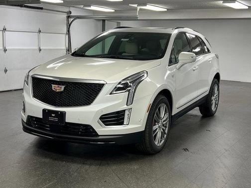 2025 Cadillac XT5 Sport