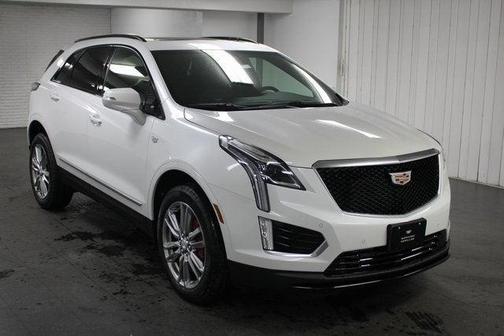 2025 Cadillac XT5 Sport