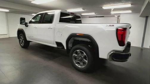 Summit White 2026 GMC Sierra 2500 SLE