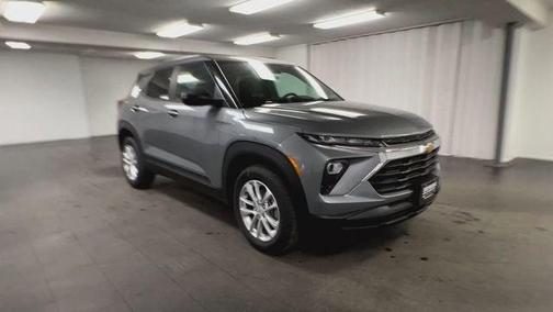 Sterling Gray Metallic 2026 Chevrolet Trailblazer LS
