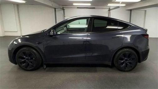 2024 Tesla Model Y Long Range Dual Motor All-Wheel Drive