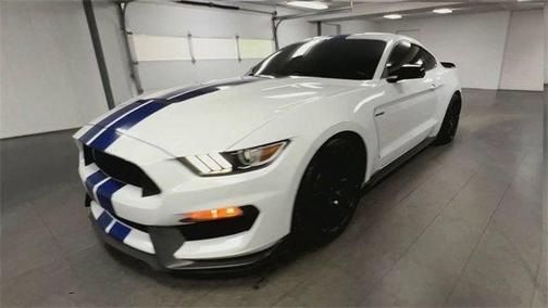 2017 Ford Shelby GT350 Base