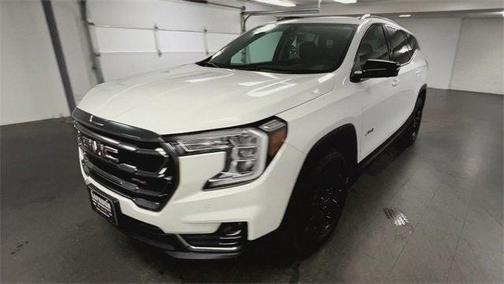 2024 GMC Terrain AWD AT4