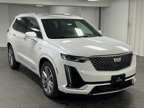 2025 Cadillac XT6 Premium Luxury FWD