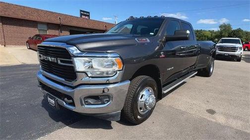 2019 RAM 3500 Big Horn Crew Cab 4x4 8' Box