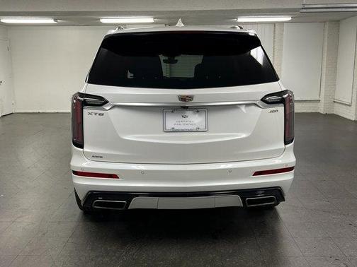 2022 Cadillac XT6 Sport AWD