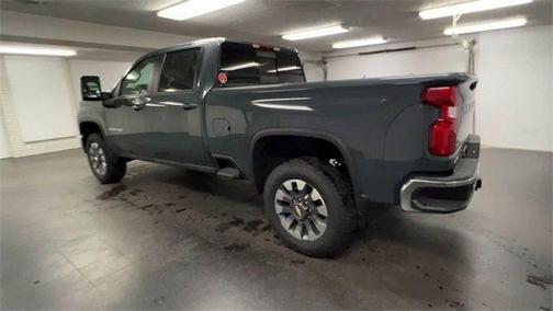 2025 Chevrolet Silverado 3500 LT