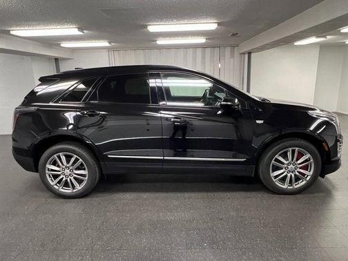 2025 Cadillac XT5 Sport