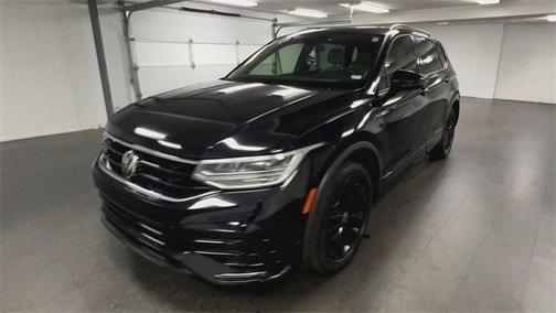 2022 Volkswagen Tiguan 2.0T SE R-Line Black 4MOTION