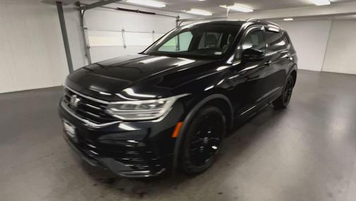 2022 Volkswagen Tiguan 2.0T SE R-Line Black