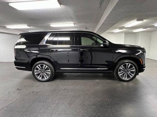 2025 Cadillac Escalade Premium Luxury