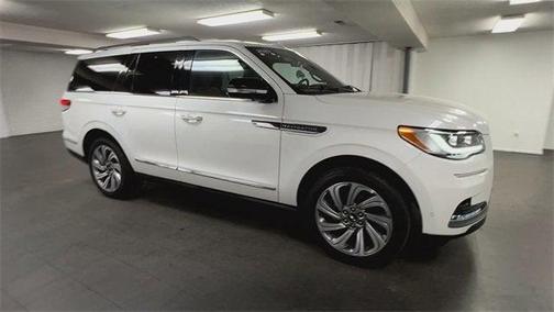 2023 Lincoln Navigator Reserve