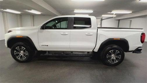 2024 GMC Canyon AT4