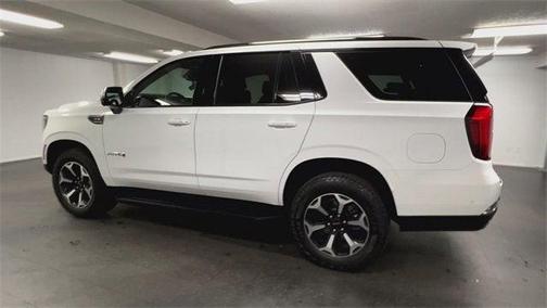 2025 GMC Yukon 4WD AT4
