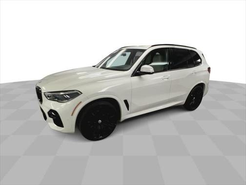 2022 BMW X5 M50i