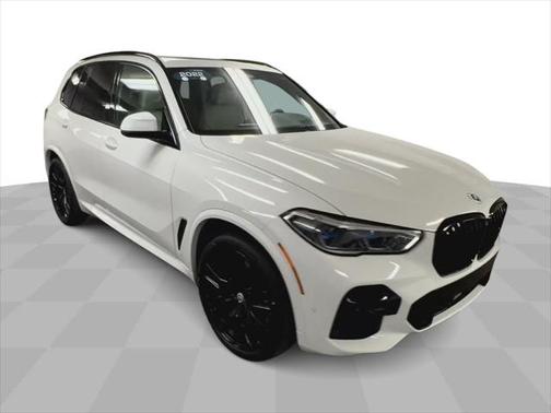 2022 BMW X5 M50i
