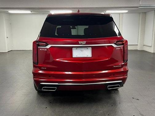 2025 Cadillac XT6 Luxury AWD