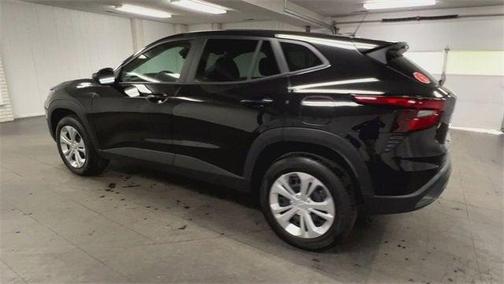 2025 Chevrolet Trax LS