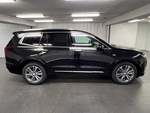 2025 Cadillac XT6 Premium Luxury AWD