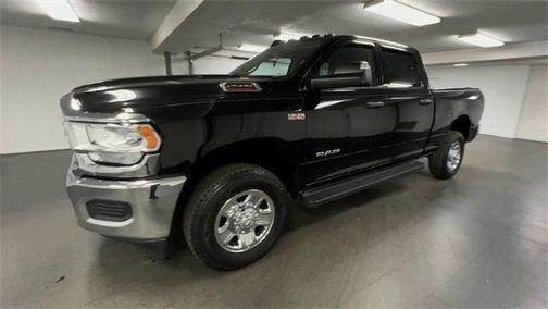 2020 RAM 2500 Tradesman Crew Cab 4X4 6'4' Box