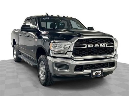 2020 RAM 2500 Tradesman Crew Cab 4X4 6'4' Box