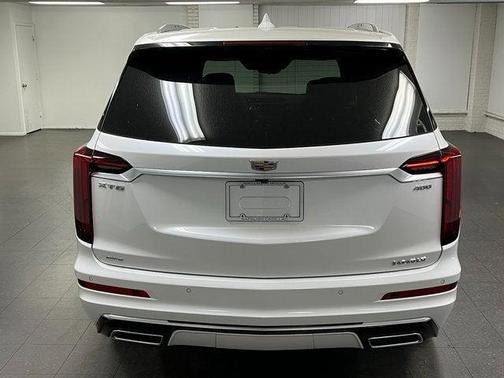 2025 Cadillac XT6 Premium Luxury AWD