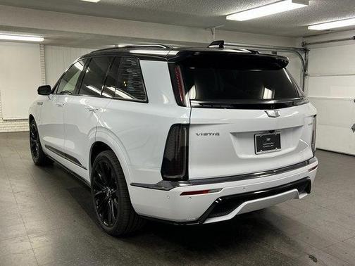 2026 Cadillac VISTIQ Platinum